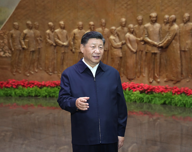 9月12日，，，，，中共中央总书记、国家主席、中央军委主席习近平视察中共中央北京香山革命纪念地。。。。。。这是习近平在香山革命纪念馆旅行《为新中国涤讪》主题展览，，，，，并揭晓主要讲话。。。。。。